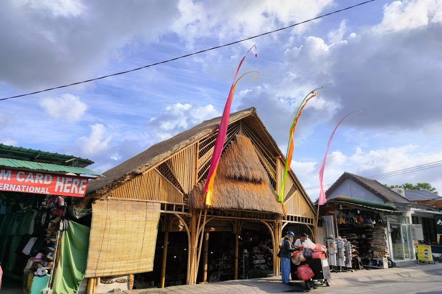 Pasar Seni Alami Bali Niki Canggu: Menjelajahi Karya Seni Hasil 