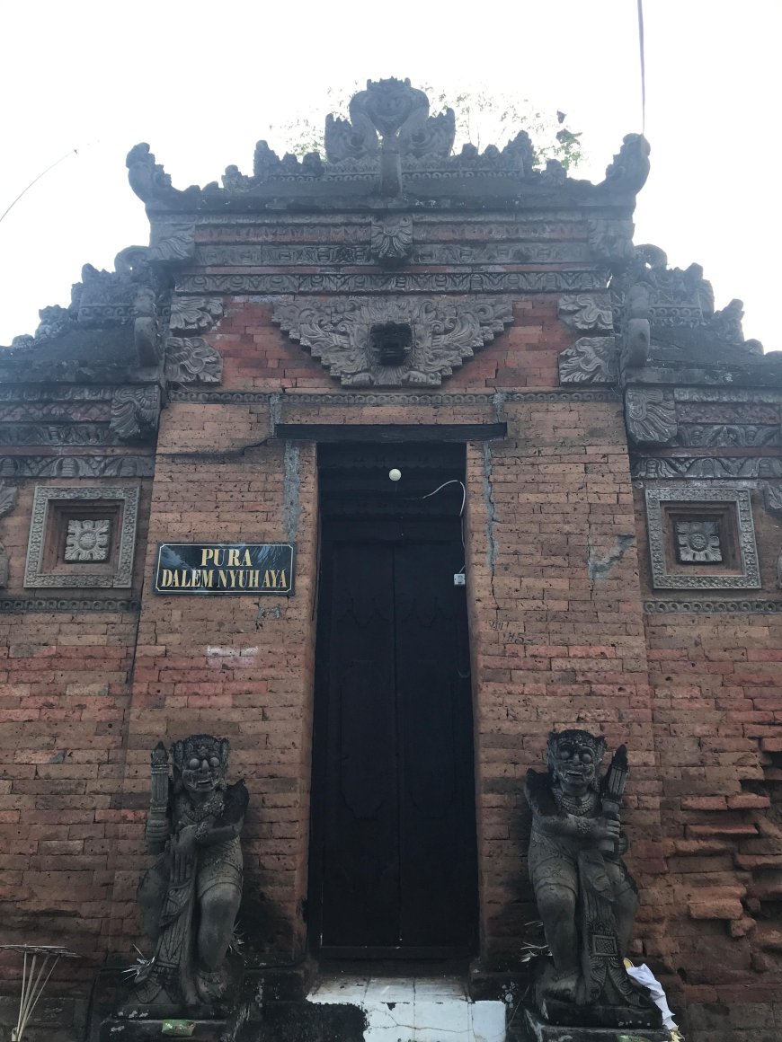 Pura Dalem Nyuhaya of Delod Tukad Batubulan Traditional Village: A Symbol of Spirituality and Local Wisdom