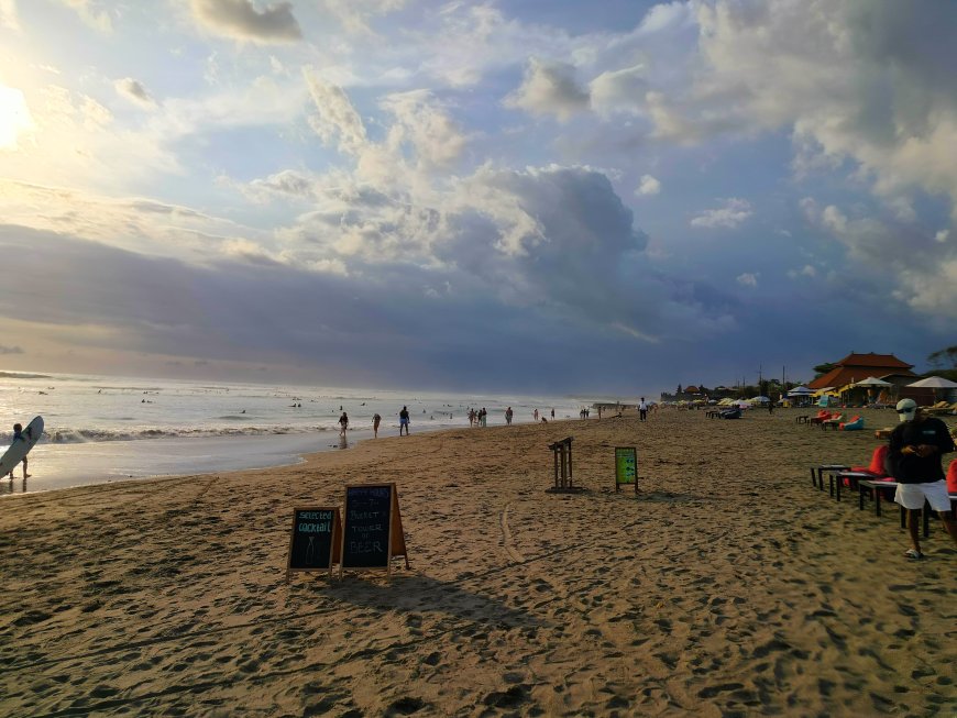 Pantai Canggu : Tempat Ideal untuk Menikmati Pantai, Kuliner, dan Alam