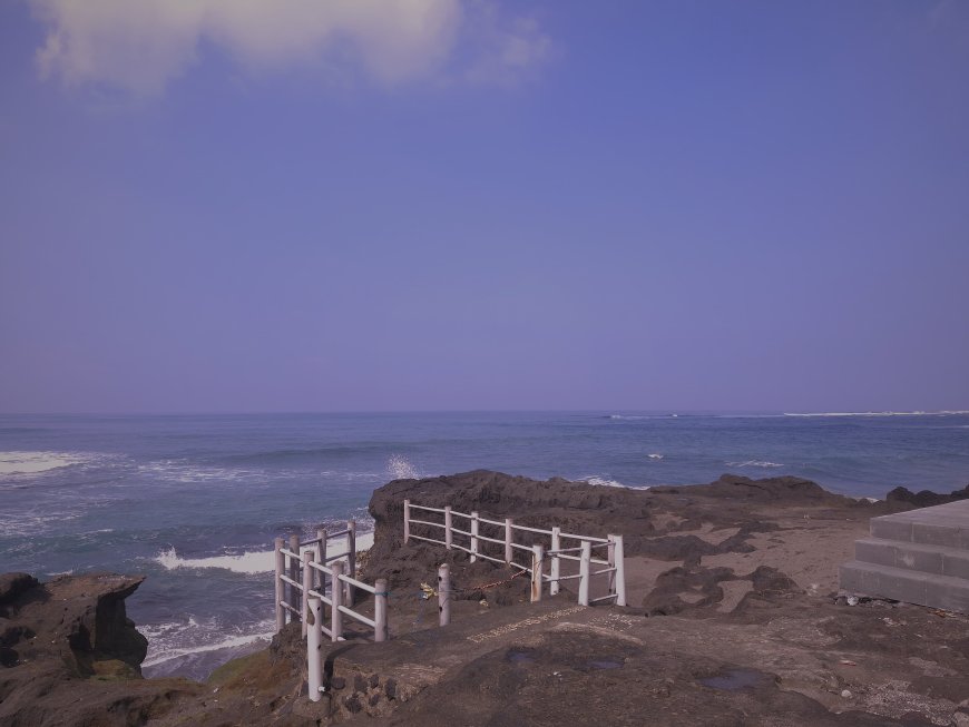 Pantai Seseh: Harmoni Alam dan Spiritual di Pesisir Bali