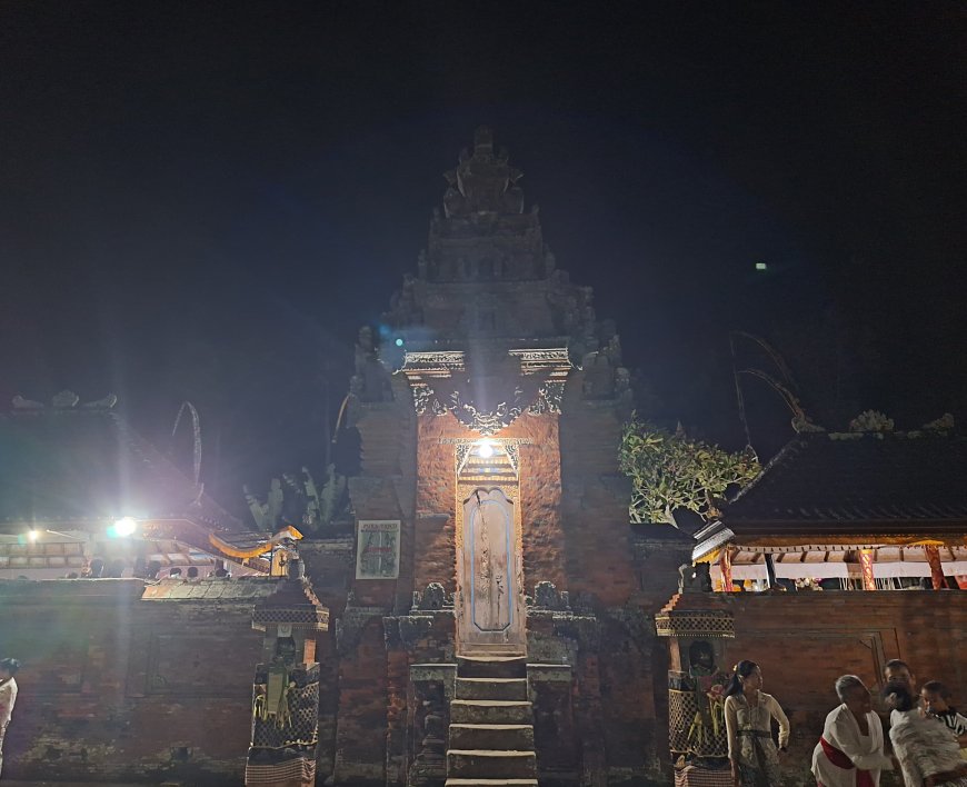 Panti Timbrah Temple : Exploring the Dewa Masraman Tradition and Spiritual Blessings in Paksebali Village