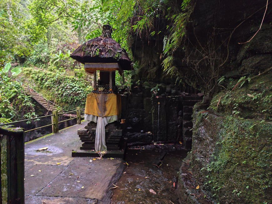 Beji Pancoran Dedari Ubud Temple: A Hidden Sacred Spring in the Village of Ubud