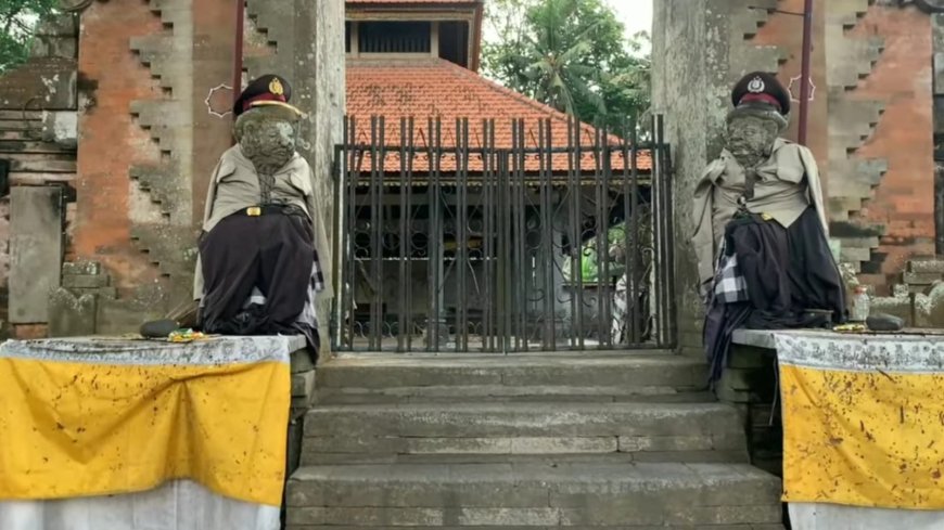 Kisah Unik di Balik Pura Dalem Kaler Belega dan Patung Polisi Bertuah