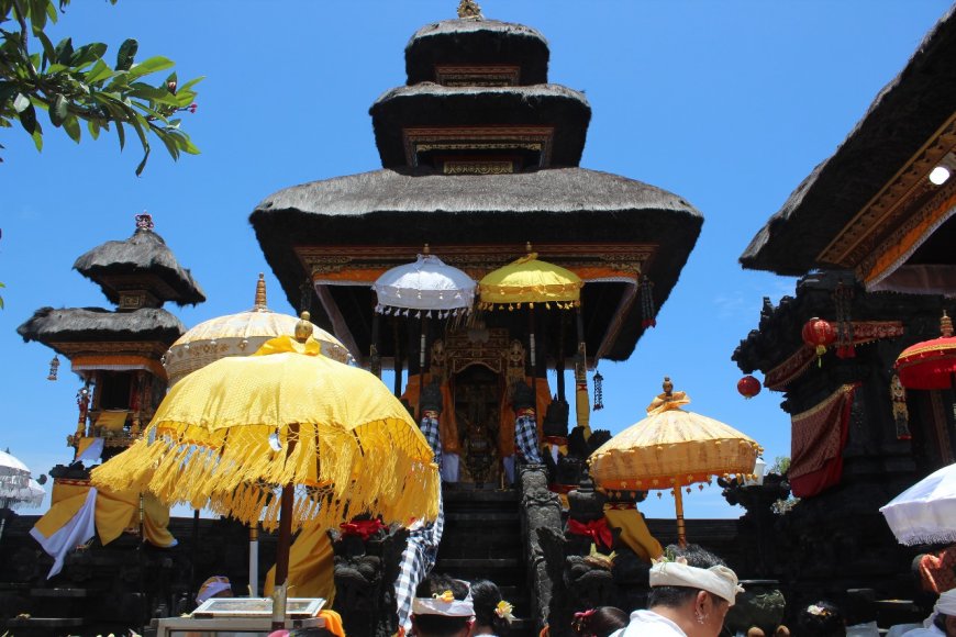Unveiling the Beauty of Tanjung Sari Temple, a Religious Center at the Edge of Padang Bai