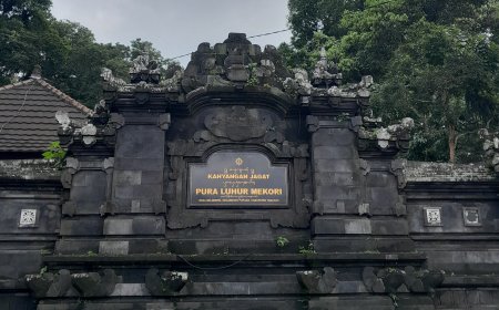 Kahyangan Jagat Luhur Mekori Temple in the Belimbing village: A Place to Beg for Safety and Welfare