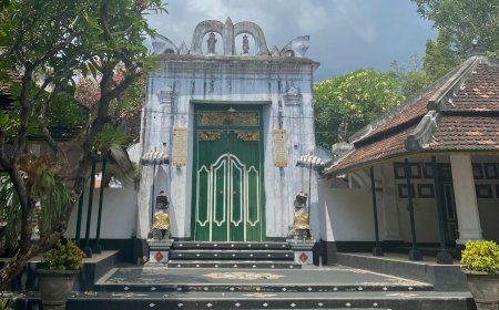 Puri Kanginan Singaraja: Pesona Arsitektur Bali Kuno di Tengah Kota