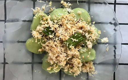 Jaja Klepon: A Delightful and Unique Traditional Balinese Cake