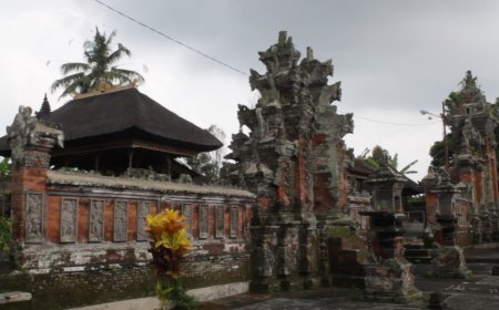 Pura Kahyangan Tiga Desa Aan: Jejak Sejarah dan Mitos yang Menyelimuti