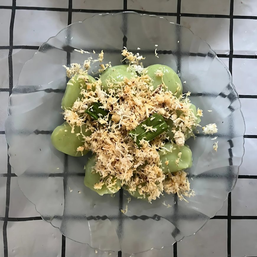 Jaja Klepon: A Delightful and Unique Traditional Balinese Cake