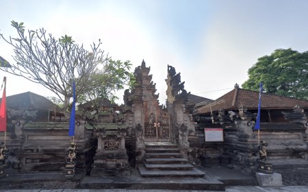 Virtual Exploration of Dalem Setra Abianbase Temple
