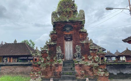 Dalem Sukun Peguyangan Temple: the existence of statues traced to the remains of the Megalithic Period