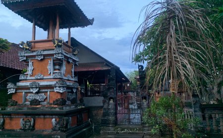 Ibu Arya Kubon Tubuh Kutawaringin Temple, As a Place of Worship and Symbol of Harmony for the Arya Kubon Tubuh Lineage