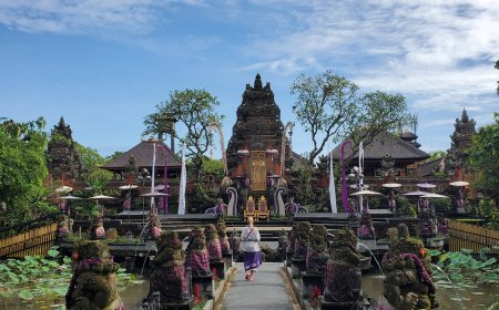 Pura Kemuda Saraswati: A Heritage Temple of the Ubud Kingdom with the Beauty of Its Water Palace