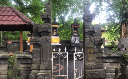 Pura Taman Kresek: Suaka Keramat Pohon Kresek dan Ritual Melukat