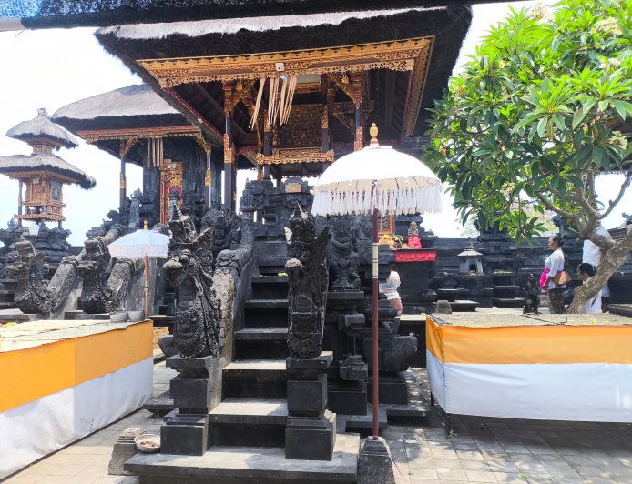 Kisah Pura Tanjungsari : Jejak Spiritual Mpu Baradah di Tanah Bali