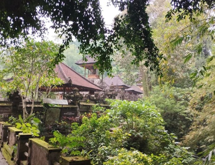 Virtual Exploration of the Campuhan River and Gunung Lebah Temple