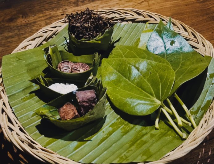 Mengenal Tradisi Nginang: Tradisi Bali yang Mengandung Nilai Sejarah dan Kesehatan