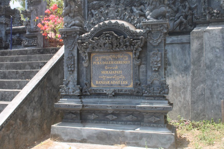 The Uniqueness of 5 Temples in Les-Penuktukan Traditional Village