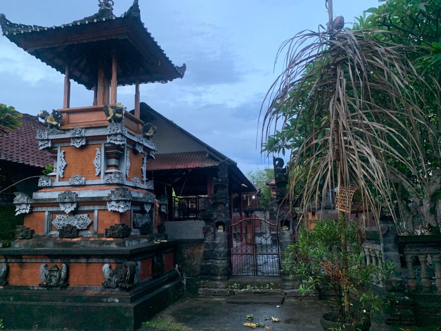 Ibu Arya Kubon Tubuh Kutawaringin Temple, As a Place of Worship and Symbol of Harmony for the Arya Kubon Tubuh Lineage