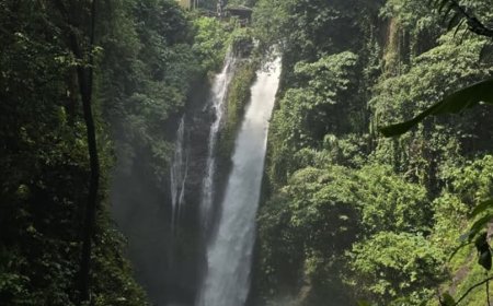 Aling-Aling: Simfoni Alam, Tebing Kembar, dan Loncatan Berani