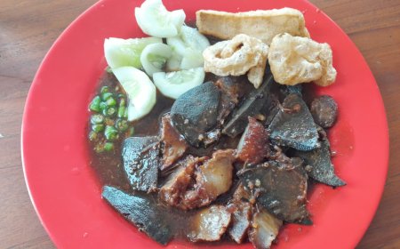 When Chinese Flavors Meet Balinese Spices: The Delicious Secret of Siobak Singaraja