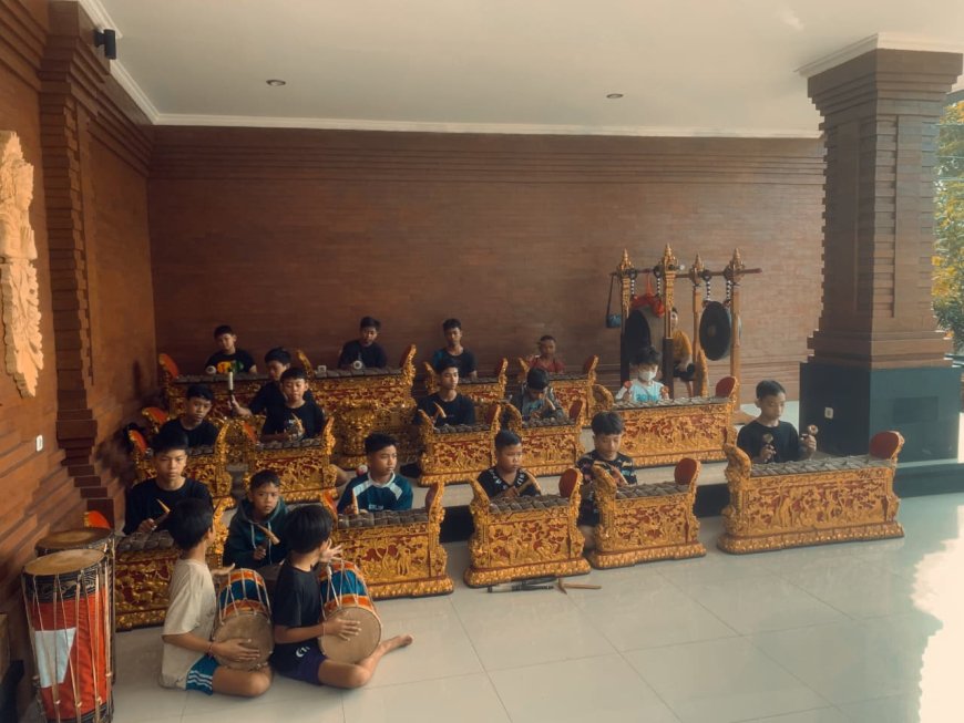 Whispering Gender, Resonating Selonding: Cahya Art Baliqui Arts Studio, the Beating Heart of Balinese Gamelan