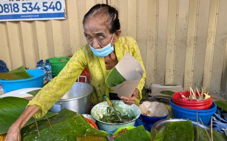 Blayag Mek Sambru: An Authentic Eastern Balinese Delicacy That Became a Legend