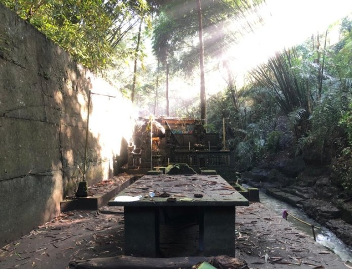 The Legend of Yeh Pules: The Silent Water Mystery at Beji Taman Gerokgak Tengah