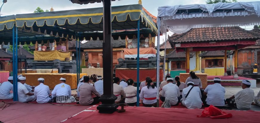 Between Sekala and Niskala: Pura Dalem Ulunsuan as the Gateway for Welcoming Spiritual Guests