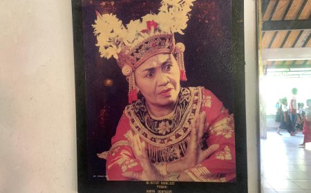 From the Footsteps of Wayan Rindi to Balinese Dance Diplomacy: The Journey of Maestro Ni Ketut Arini