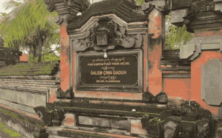Traces Preserved by Time: Pura Kawitan Pusat Pasek Dalem Ciwa Gaduh