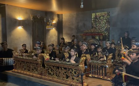 Sanggar Cepaka Kuning: The Semar Pegulingan Tradition in the Mentik Mini Album