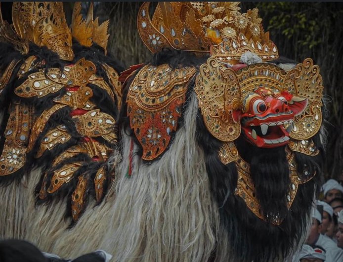 Mepajar Jimbaran: Tari Sunyi Leluhur yang Hidup Setiap Kajeng Kliwon di Pura Ulun Suwi