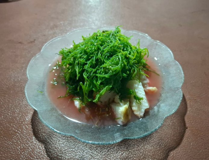 Tipat Bulung: Kuliner Lokal Bali yang Tak Lekang oleh Waktu