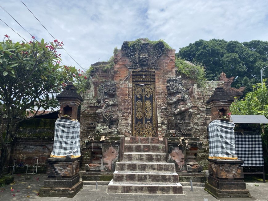 Pura Dalem Mpu Aji di Penatih Dangri: Jejak Sulinggih Waisnawa dari Bangsawan Bali Kuno