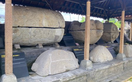 Death as Enduring Evidence of Life: Sarcophagi and Ancestral Conceptions of Death Since 25.000 Years Ago