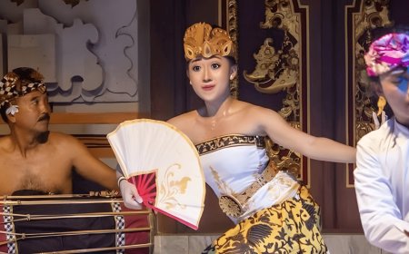 Ida Ayu Triana Titania Manuaba: From the Dance Stage to the Digital Screen, Preserving Tradition in the Real and Virtual Worlds