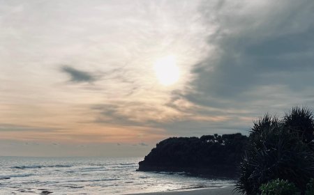 Senandika Kelecung: When the Sea Writes Its Secrets in the Black Sand