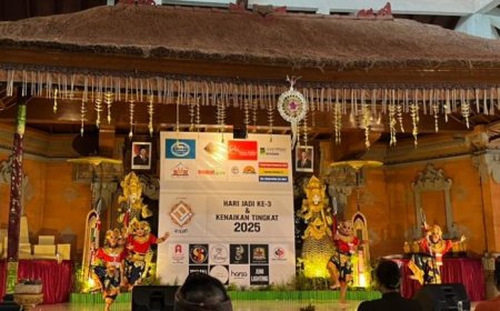 Napas Taksu di Nusa Dua: Dari Alunan Tabuh hingga Rautan Bambu Penjor Sanggar Jaya Art