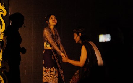 The Love Tragedy of Waciu Land: The Drama of Sampik and Ingtai Shakes the Jiwadwipa Citta Budaya Stage with a Heart-Wrenching Tale