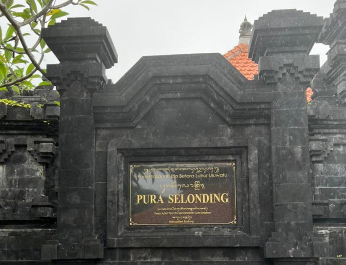 Pura Dalem Selonding Pecatu dan Goa Air Sucinya: Ruang Penyembuhan di Ujung Tebing Uluwatu