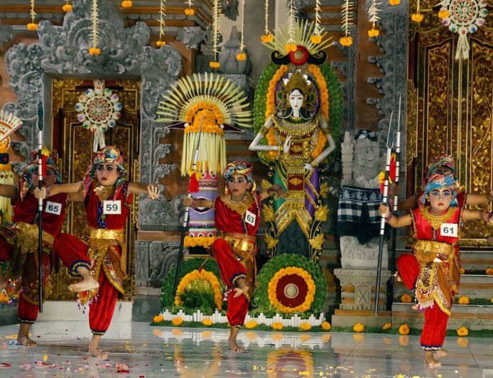 Taksu Tanpa Sekat: Saat Hindu, Islam, dan Kristen Menari dalam Satu Irama di Sanggar Dwi Lestari