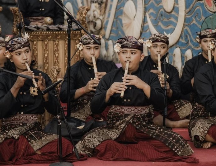 Sanggar Kayonan: Bringing Balinese Tradition to the World through the Kendang and the Traces of Ancestors