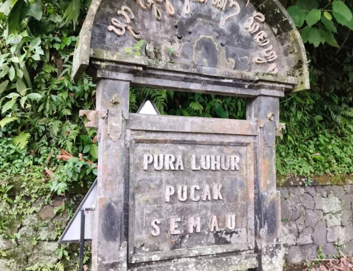 Devine Temple Pucak Semau: Where Three Temples, Stairways, and Sacred Trees Unite in Harmony