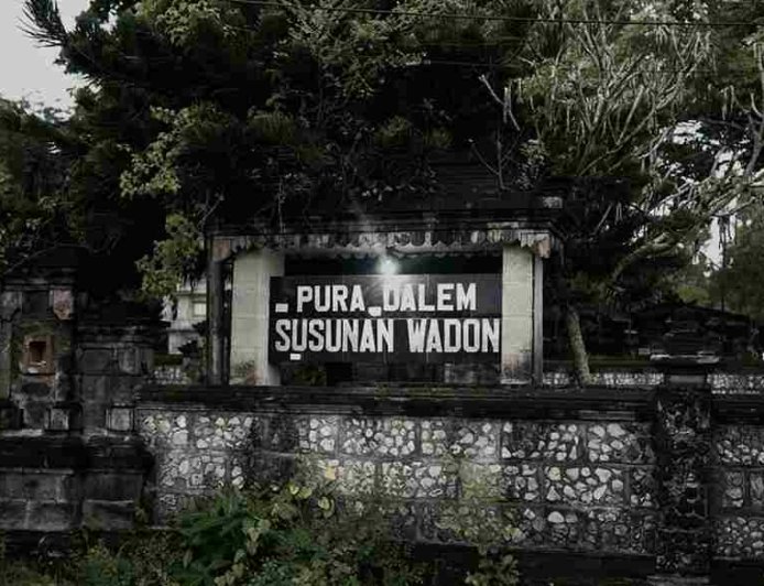 Dalem Susunan Wadon Temple: A Sacred Space of Death Ritual Traditions of the Serangan Island Community