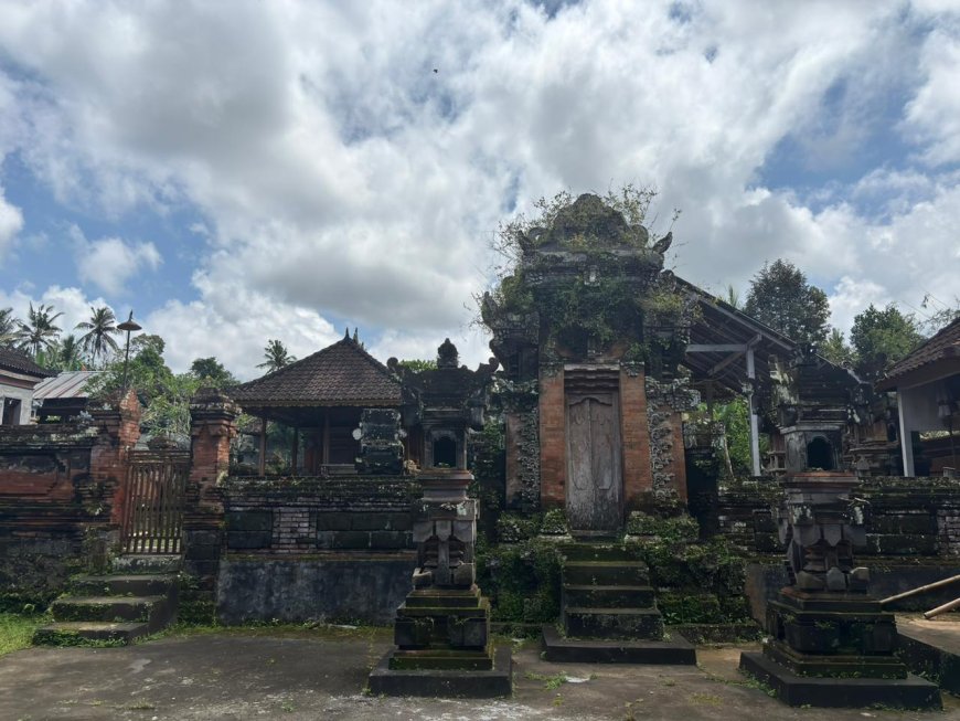 Pura Kawitan Keramas: Jejak Sri Nararya Kresna Kepakisan di Desa Sidan