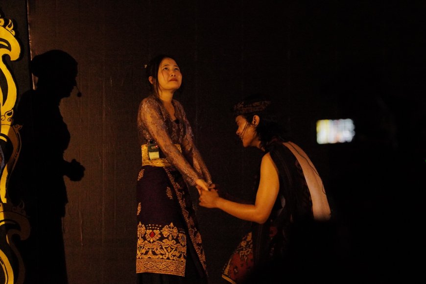 The Love Tragedy of Waciu Land: The Drama of Sampik and Ingtai Shakes the Jiwadwipa Citta Budaya Stage with a Heart-Wrenching Tale