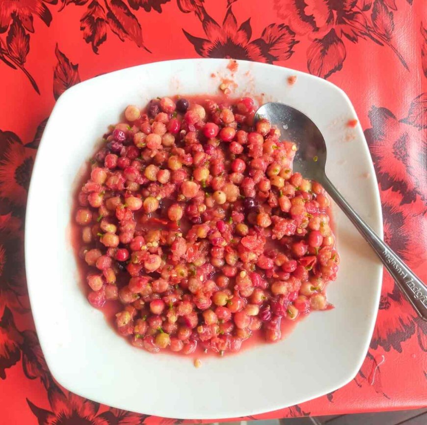 Rujak Boni : Simple Ingredients, Wild Sensations, and an Addictive Taste You Can’t Forget!