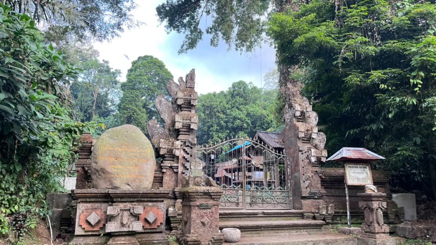 Pecahnya Payuk Pare Tirta Kamandalu: Tercetuslah Pura Belahan Alas Harum Desa Adat Basangambu