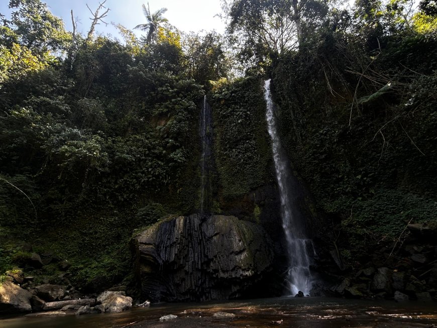 Air Terjun Bukit Buwung: Keindahan Alam, Kesunyian, dan Pesona Desa Tua, Kecamatan Marga
